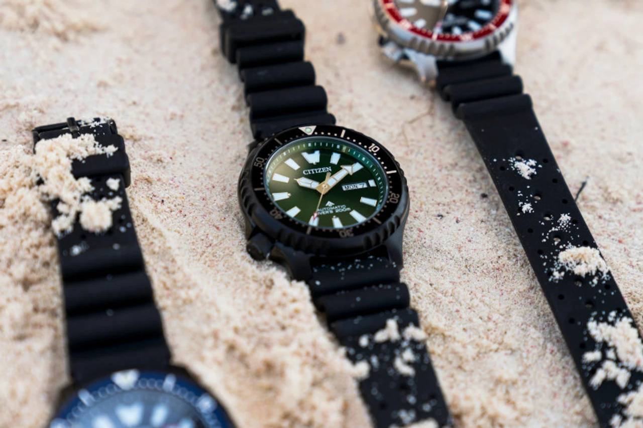 Citizen Eco Drive Men's Promaster Dive Automatic Green Dial Watch NY0155-07X - Image 4